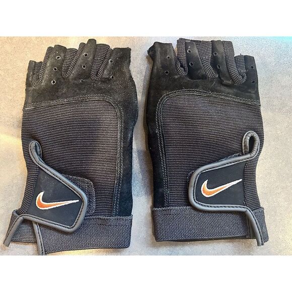 NWT Nike Women's Large‎ Cardio Fit Training Gloves Half Fingers Padded Palm - Picture 1 of 5